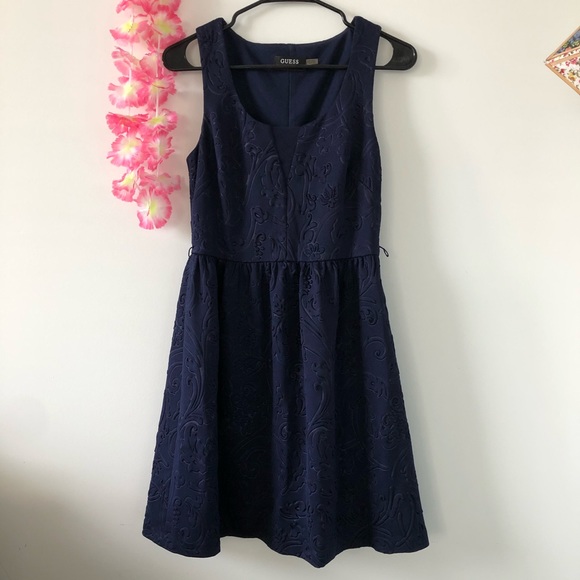 Guess navy dress - Picture 2 of 2
